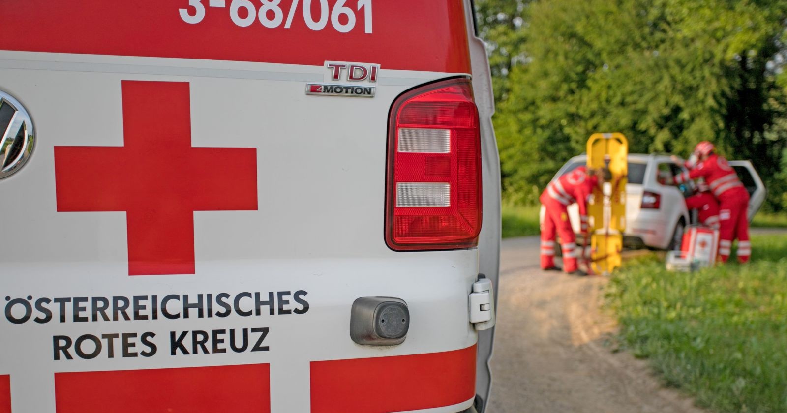 Rettungswagen und Sanitäter