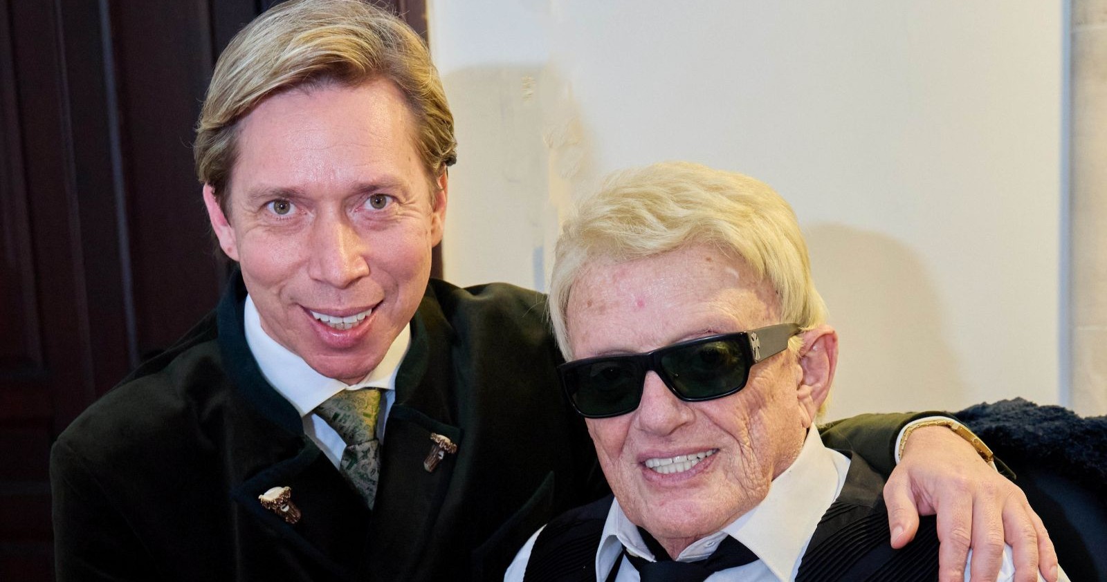 Helmut Werner legt seinen Arm um Heino