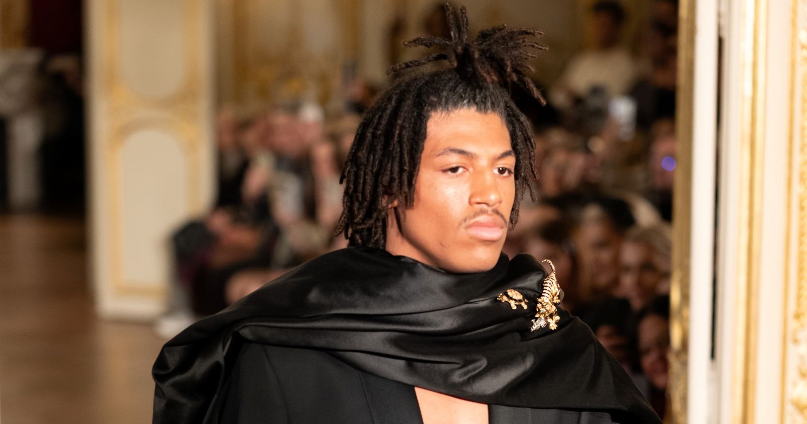 Heidi Klums Sohn Henry Samuel auf dem Laufsteg.