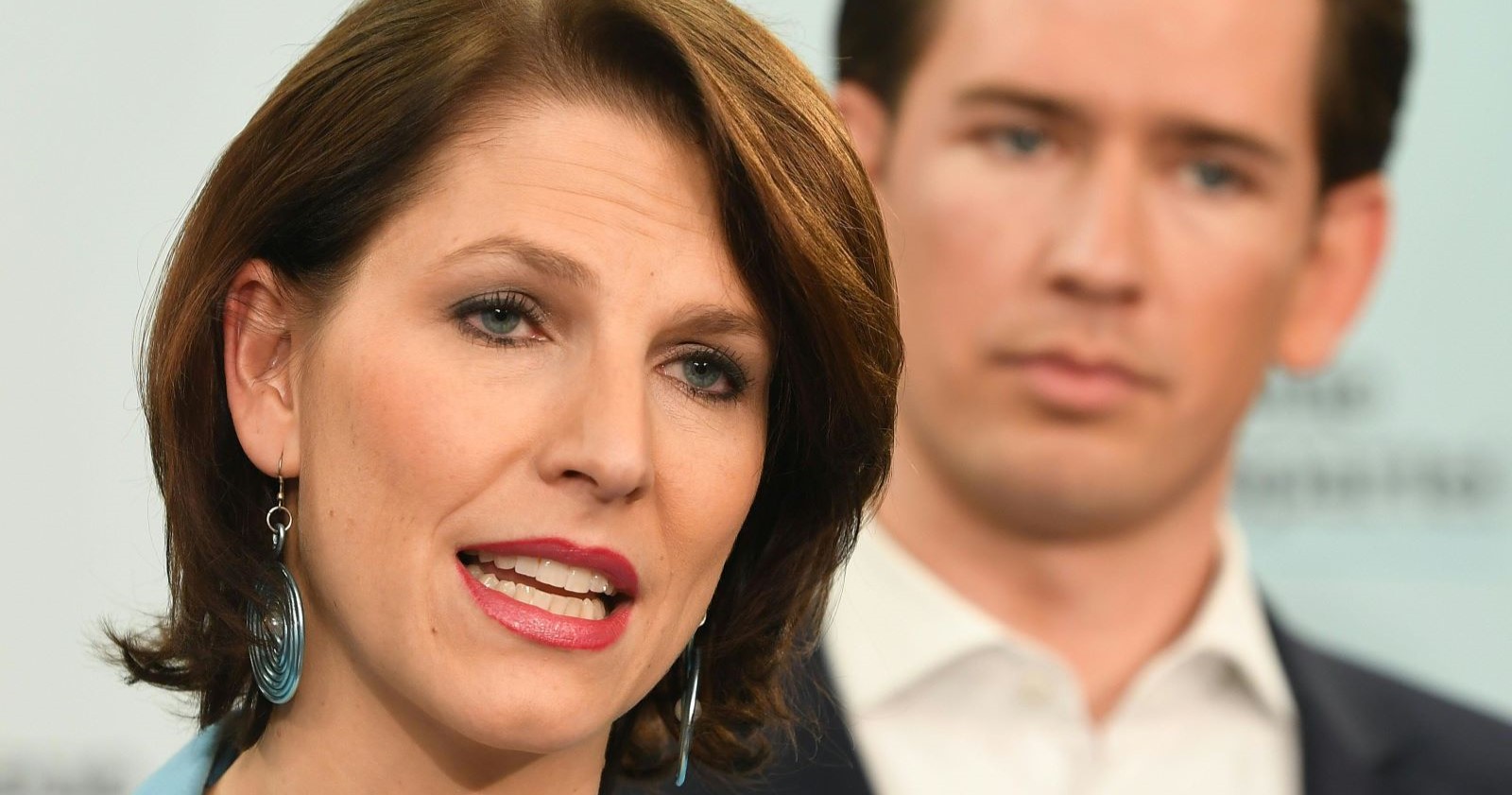 Karoline Edtstadler und Sebastian Kurz