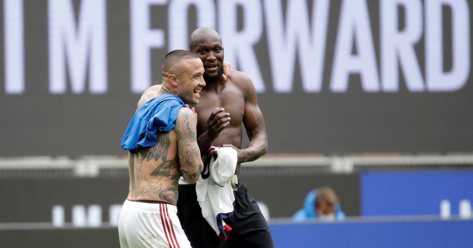 Nainggolan und Romelu Lukaku beim Training von Inter Mailand