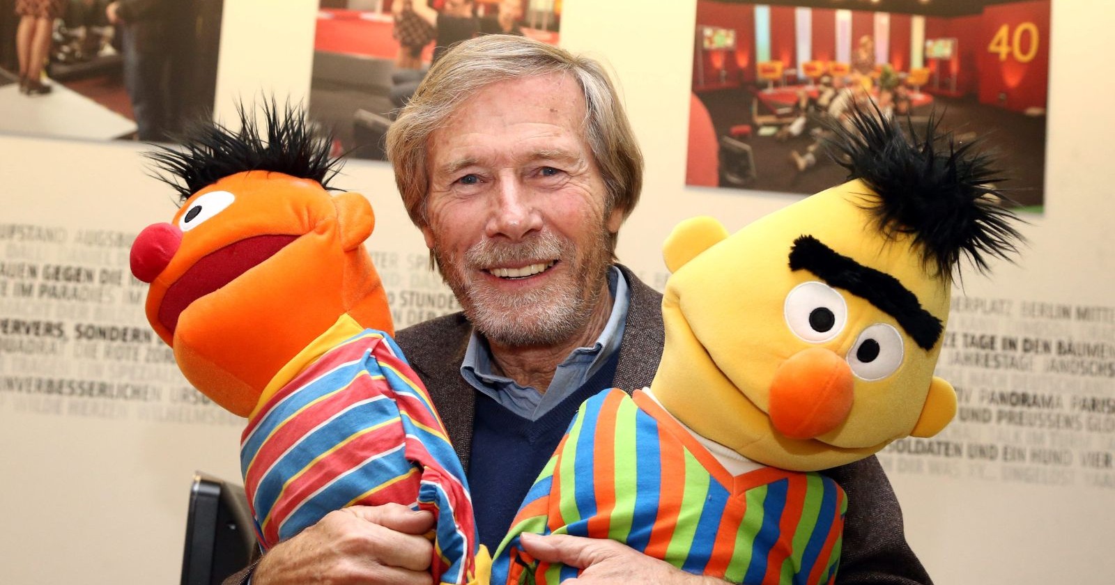 Horst Janson mit Bert und Ernie auf dem Schoß