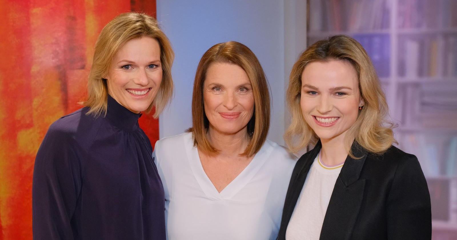 Bernadette und Marlies Schild