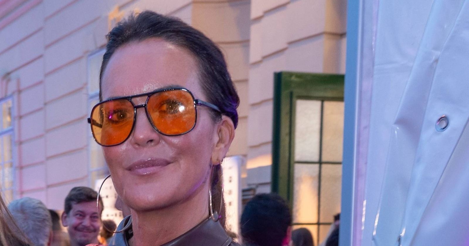 Martina Reuter mit Sonnenbrille