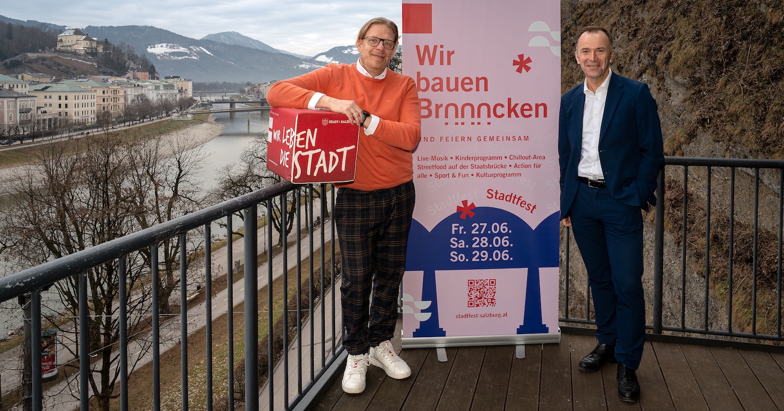 Organisator Jochen Höfferer (Stadt Salzburg) und Bürgermeister Bernhard Auinger (v. li.)