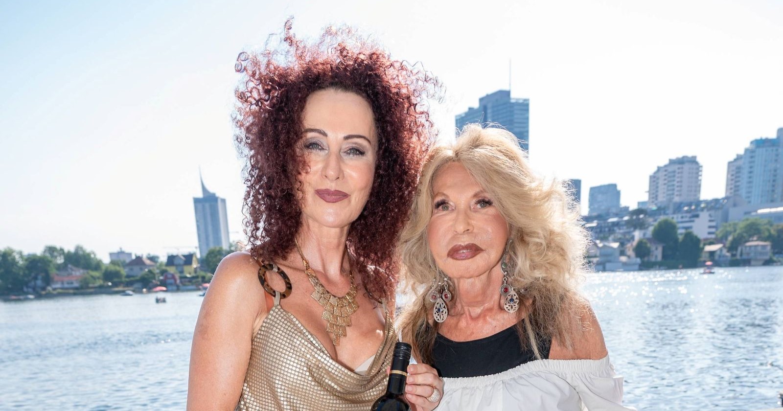 Mausi Lugner und Jeannine Schiller