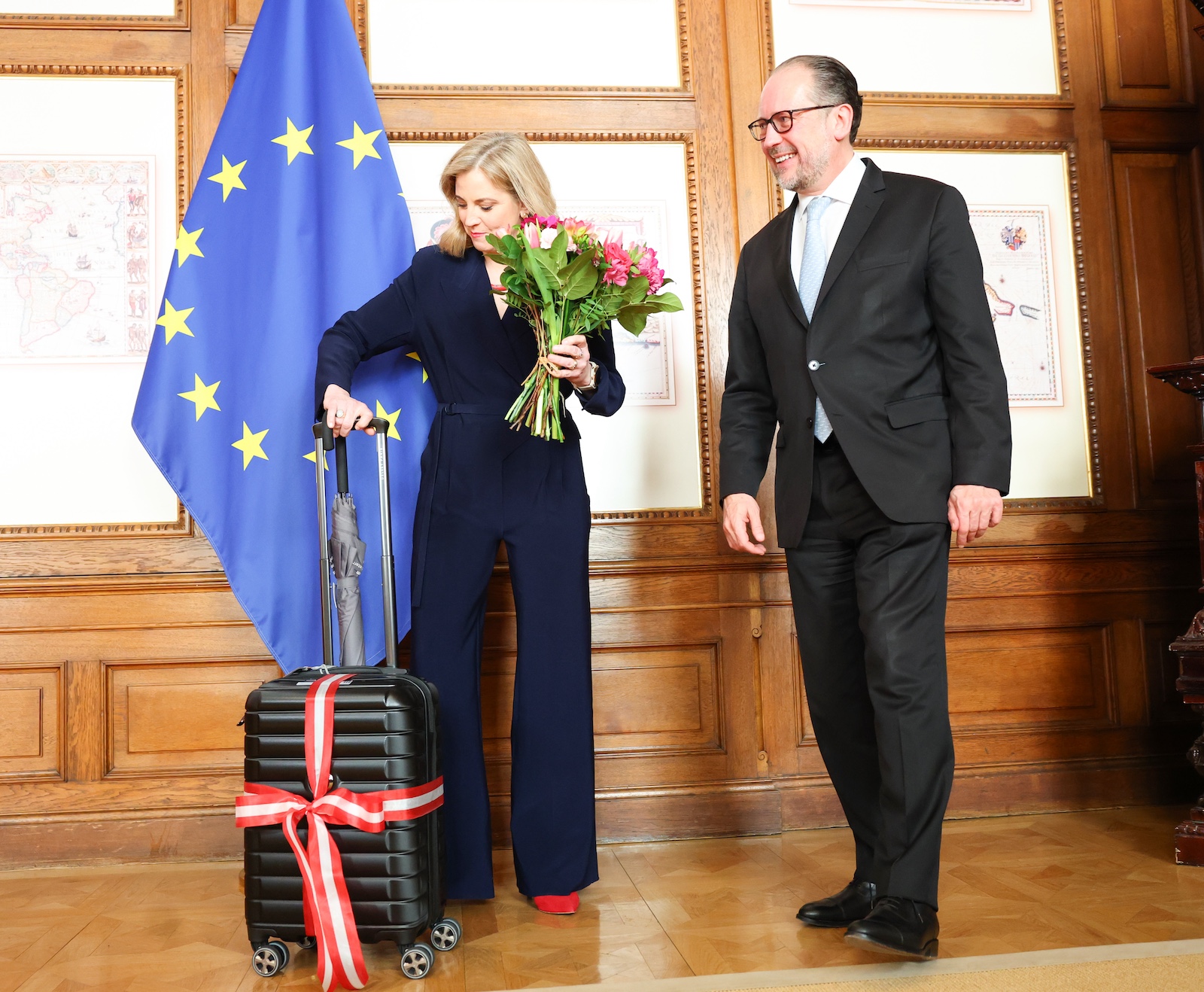Schallenberg hat seine Nachfolgerin herzlich im neuen Amt willkommen geheißen.