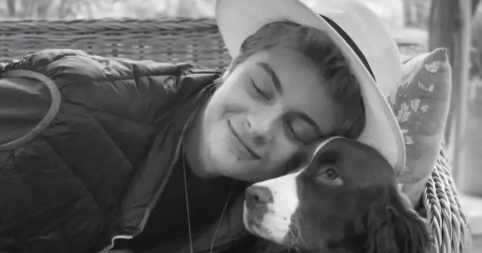 Frederik von Luxemburg mit seinem Hund