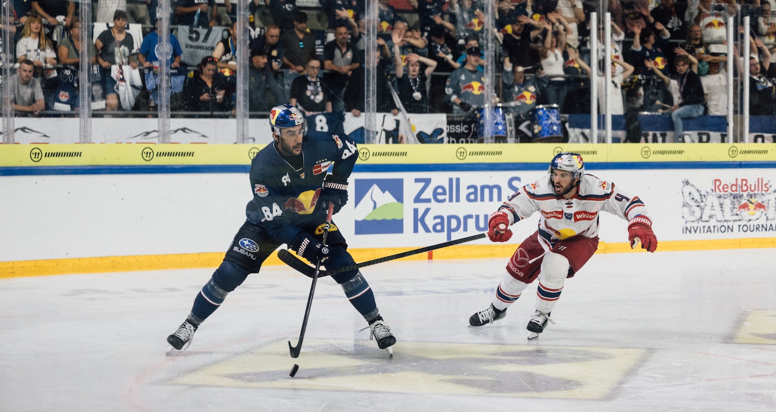 Auch in diesem Jahr wird die KE KELIT Arena in Zell am See zur internationalen Bühne für Spitzen-Eishockey.