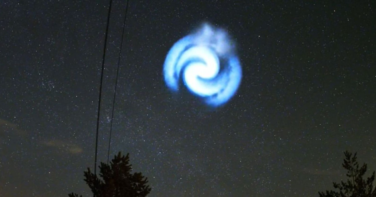 Lichtspirale über Österreich