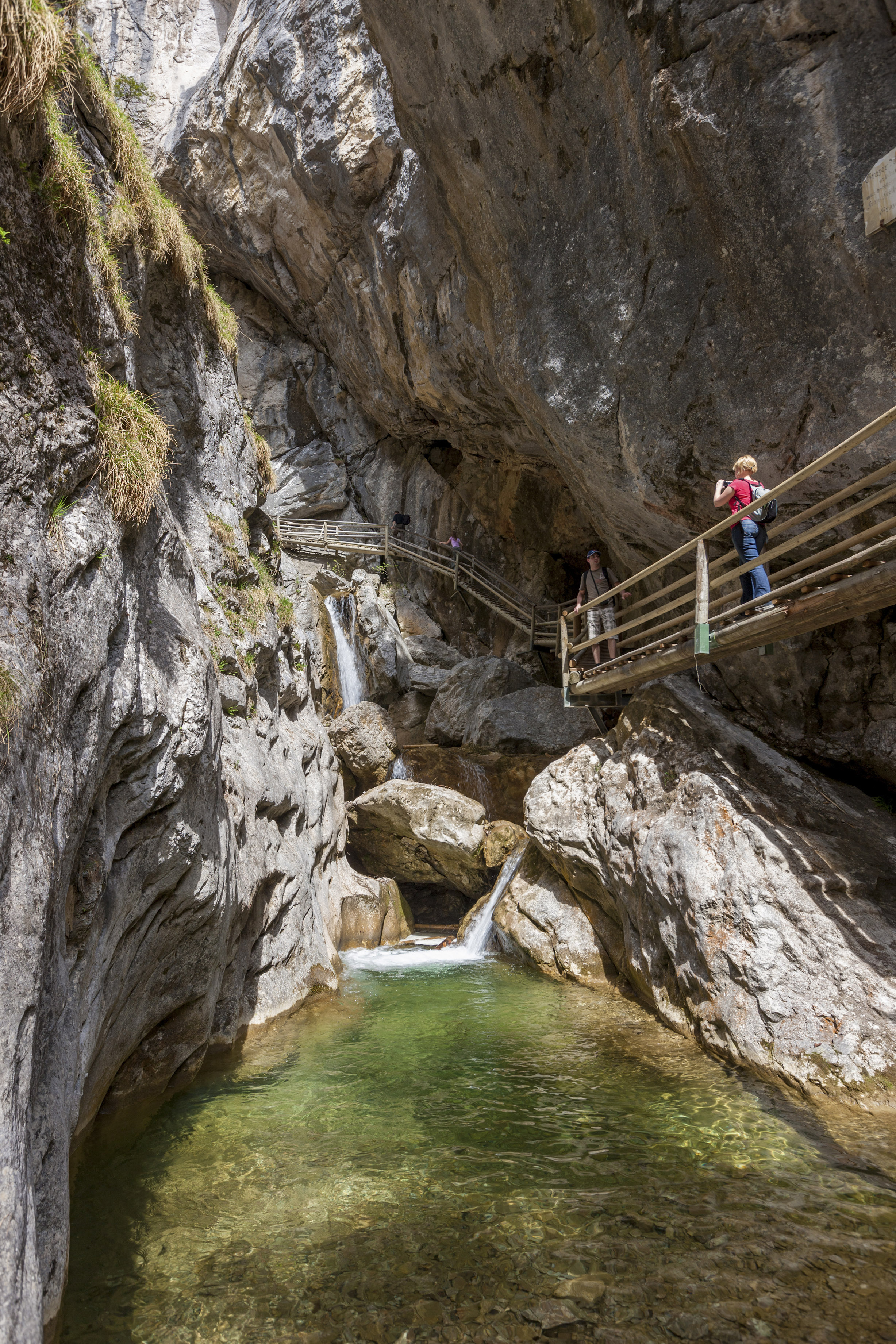 Steiler Weg in einer Klamm