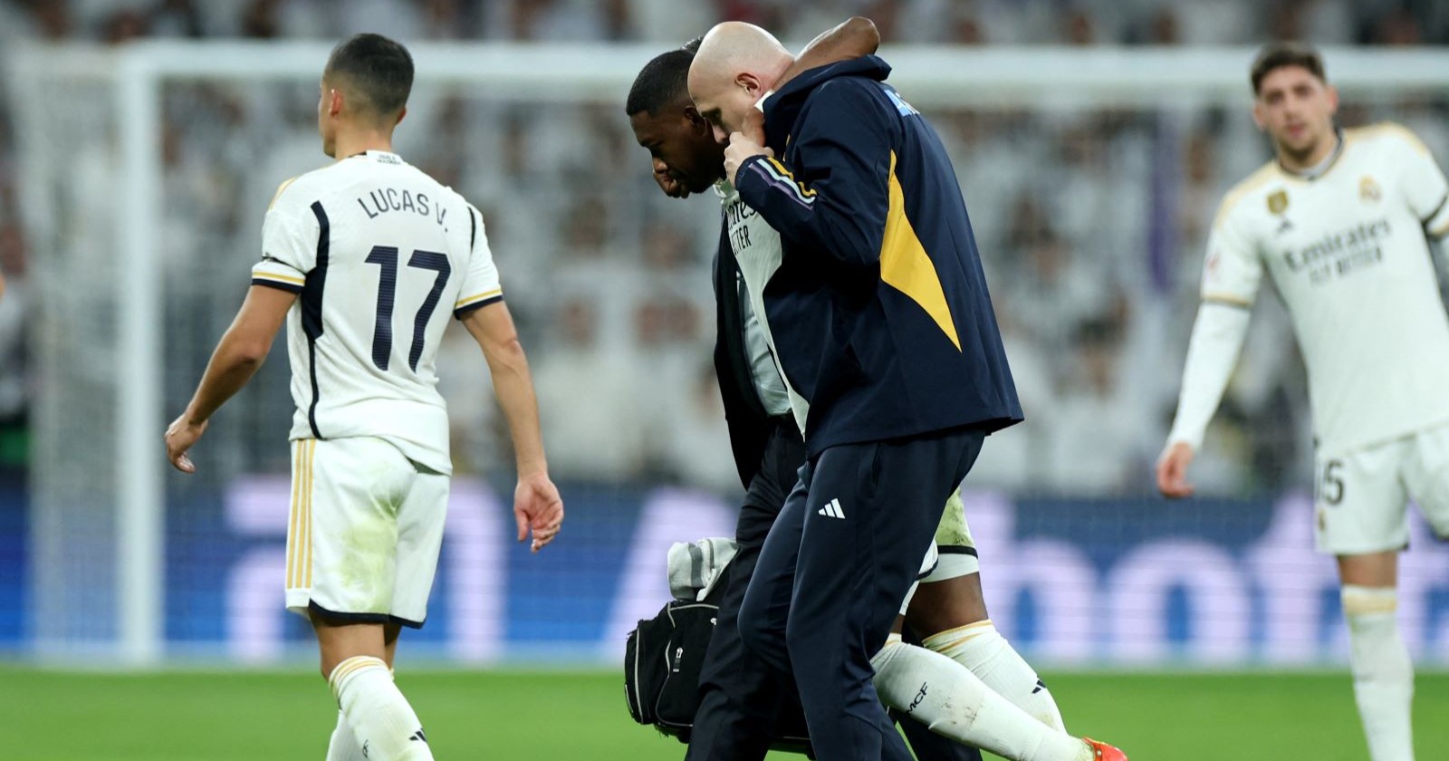 Der ÖFB-Kapitän verletzte sich erneut schwer am linken Knie – ein Meniskusriss sorgt für das wahrscheinliche Saison-Aus.