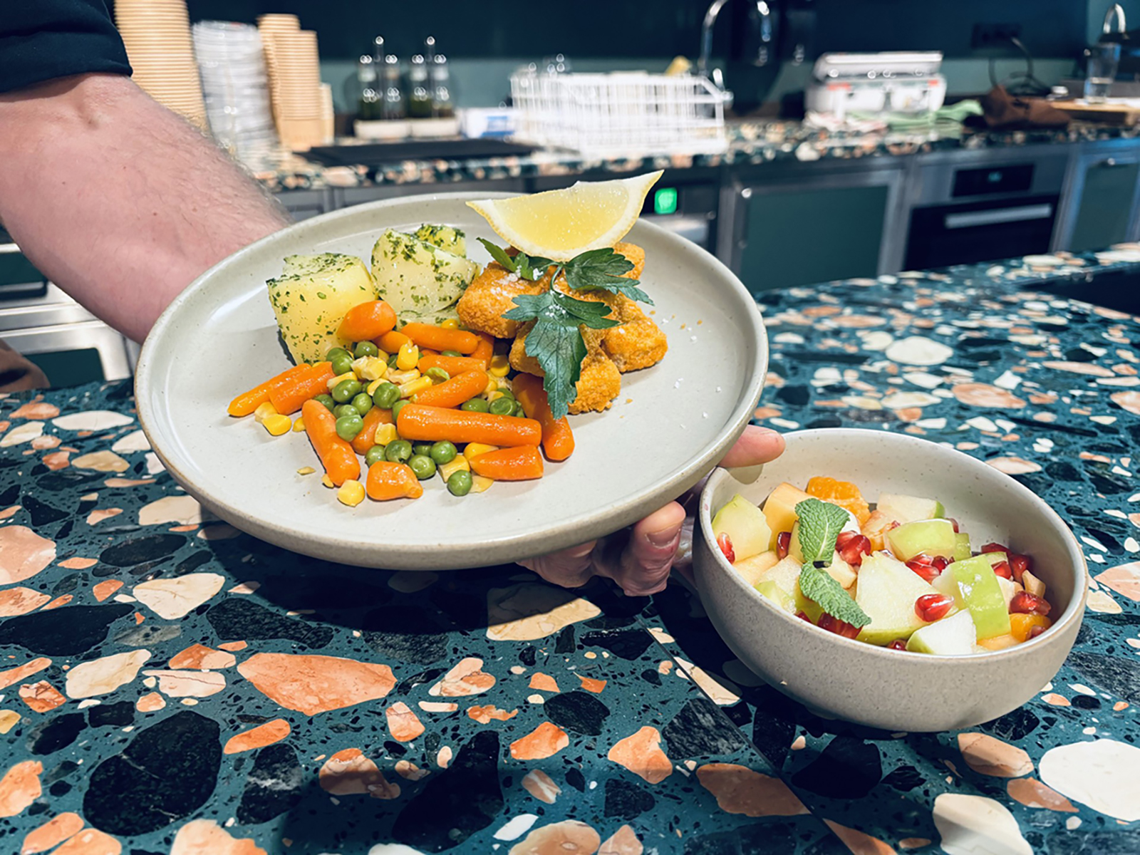 Zwei Gerichte | Credit: Hilfswerk Salzburg/das Urstein