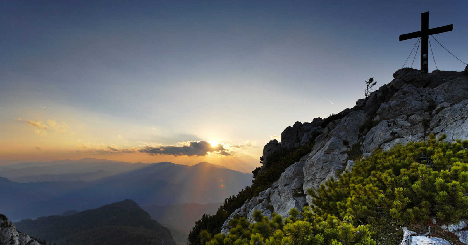 Sonnenuntergang am Berg