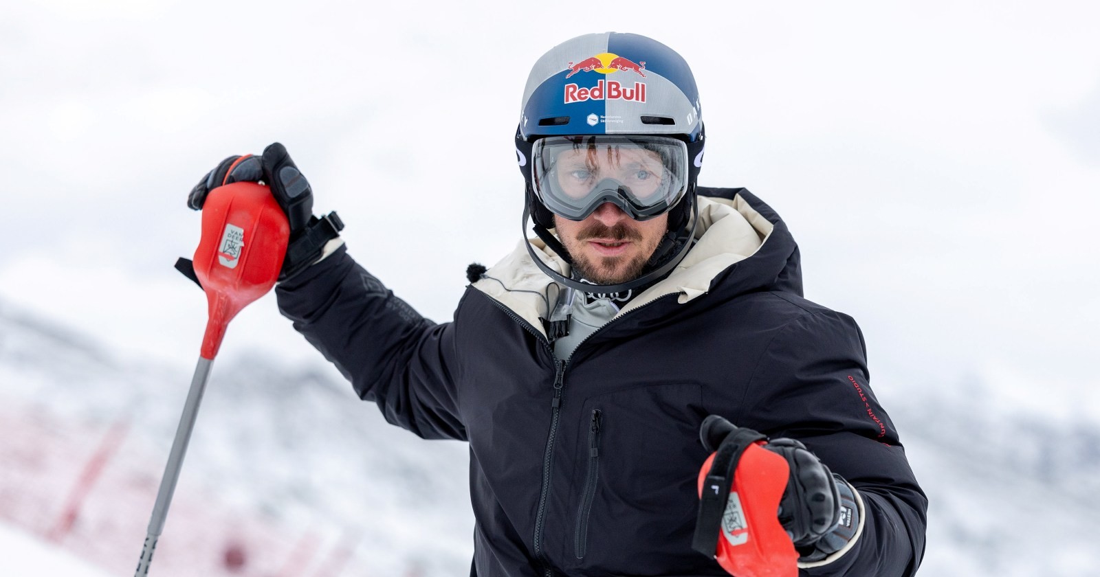 Marcel Hirscher bei einer Pistenbesichtigung