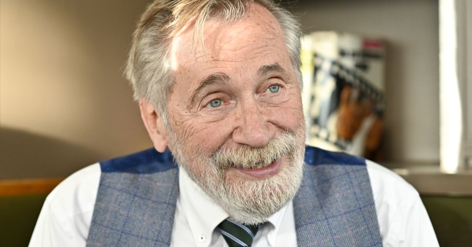 Peter Rapp auf einer Aufnahme von 2020 im Porträt, lächelnd, sprechend, gut gelaunt.