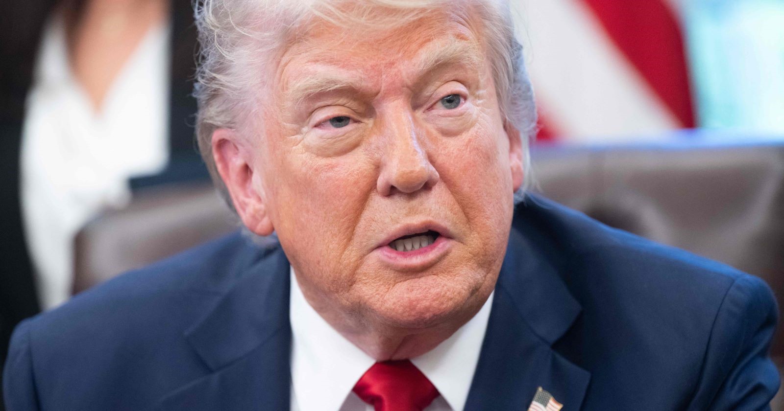 Donald Trump bei Pressekonferenz im Oval Office des Weißen Haus in Washington zum möglichen Deal mit Russland