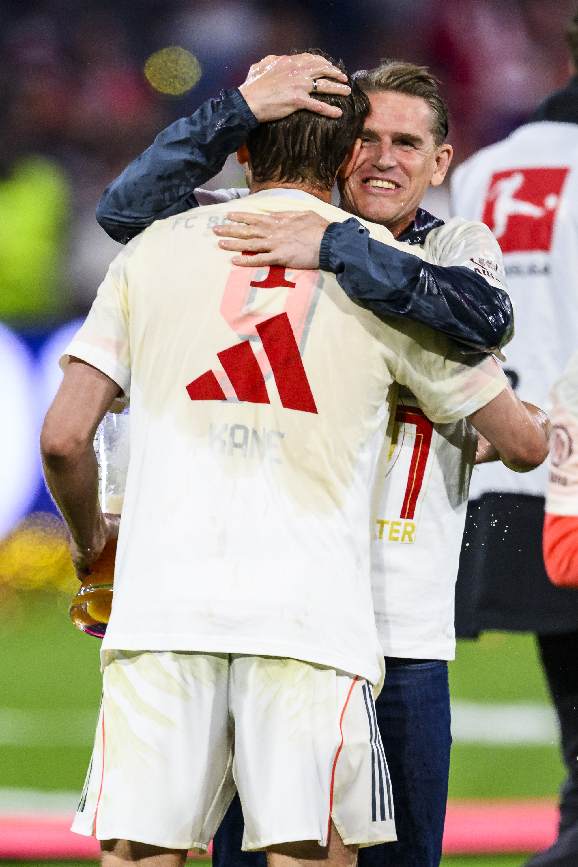 Sportdirektor Christoph Freund hat die Meisterschaft mit dem FC Bayern ausgiebig gefeiert.