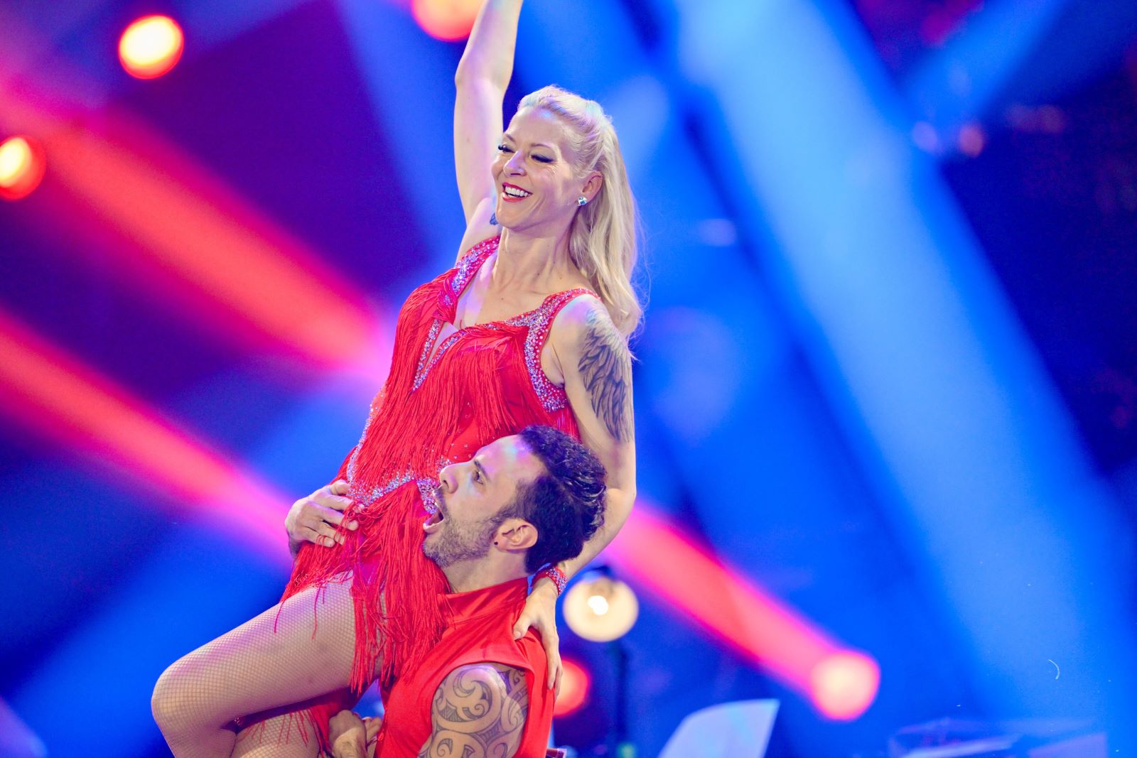 Simone Lugner und Danilo Campisi legen im Halbfinale von Dancing Stars einen Jive aufs Parkett.
