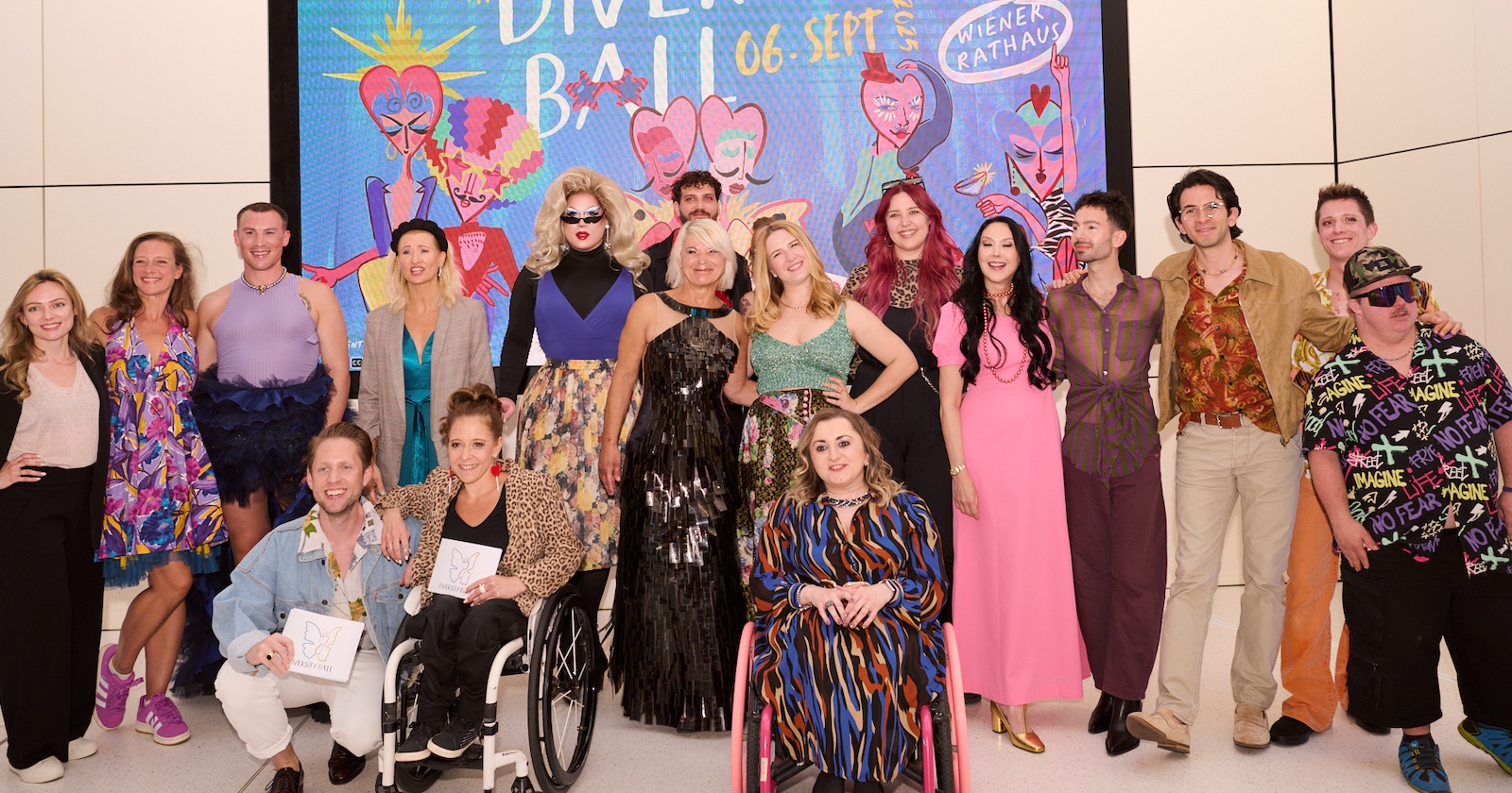 Gruppenfoto der Gastgeber und Mitstreiter des Diversity Balls