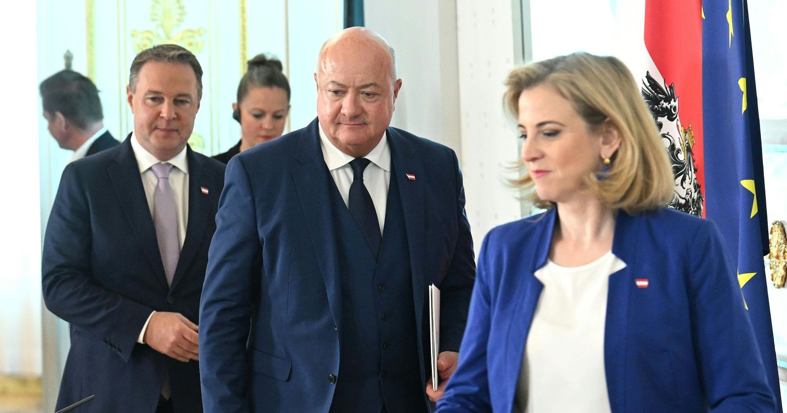 Vizekanzler Andreas Babler (SPÖ), Bundeskanzler Christian Stocker (ÖVP), Außenministerin Beate Meinl-Reisinger (NEOS) am Mittwoch, 7. Mai 2025, im Rahmen einer Sitzung des Ministerrats im Bundeskanzleramt in Wien