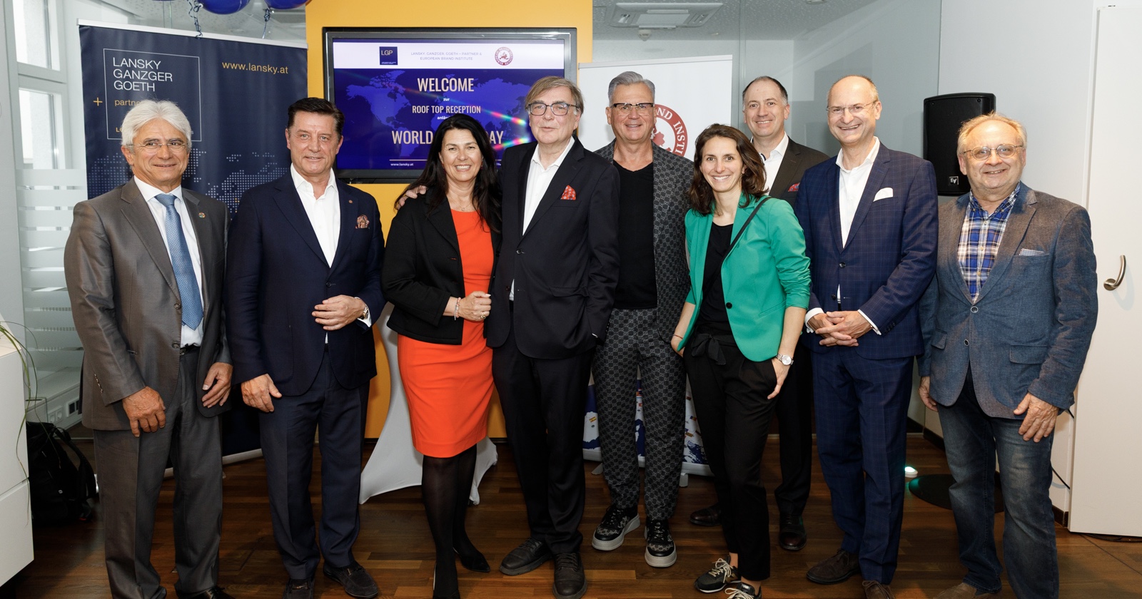 Neun Markenexperten beim Netzwerk-Event