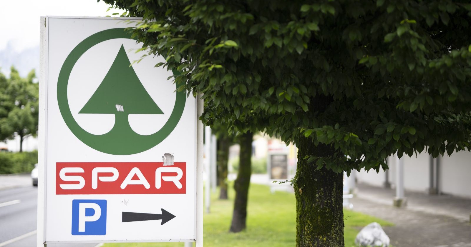 Logo bei einer Filiale des Detailhaendlers Spar, aufgenommen am Donnerstag, 29. Mai 2025, in Bad Ragaz