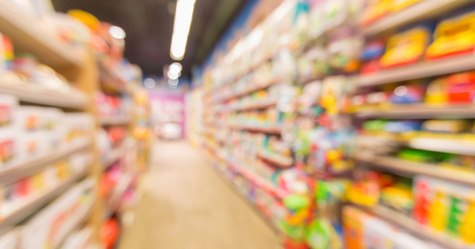 Süßwarengang eines beliebigen Supermarkts in Europa