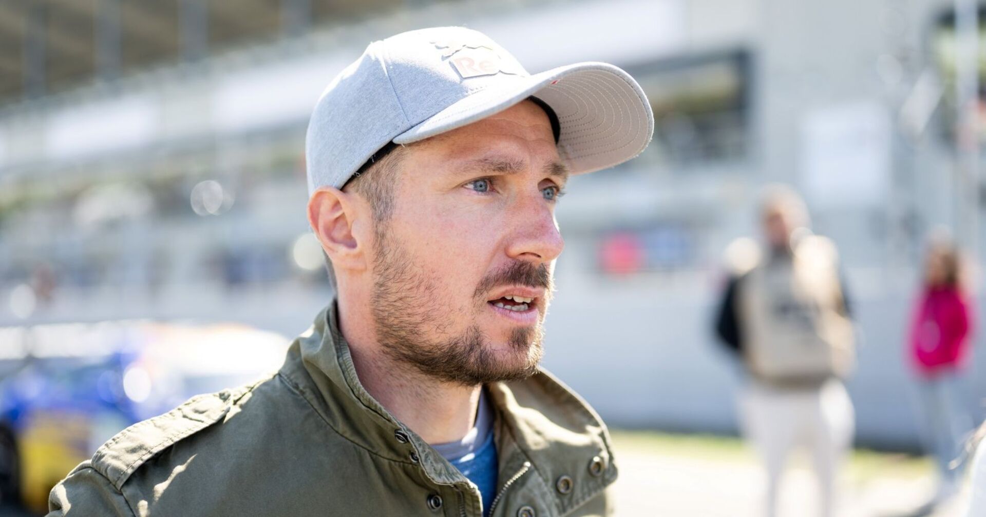 Marcel Hirscher in der Startaufstellung für ein DTM-Rennen