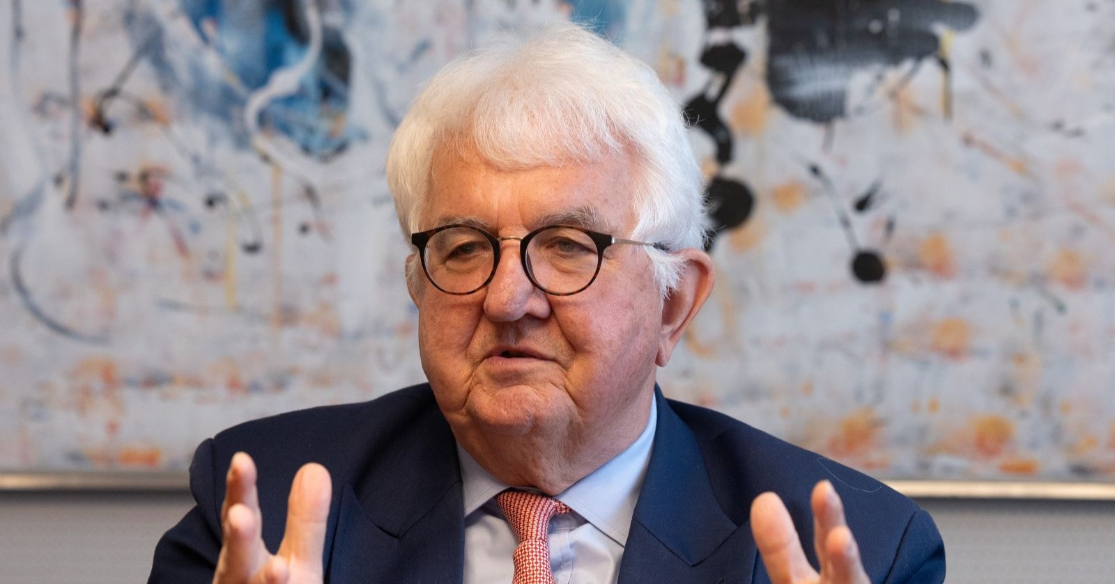 Robert Holzmann, Gouverneur der Oesterreichischen Nationalbank, spricht bei einer Pressekonferenz in Wien.