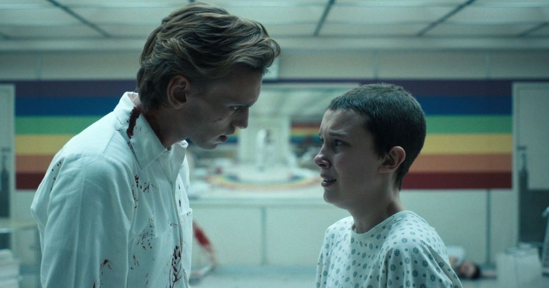 Jamie Campbell Bower und Millie Bobby Brown in &quot;Stranger Things&quot;