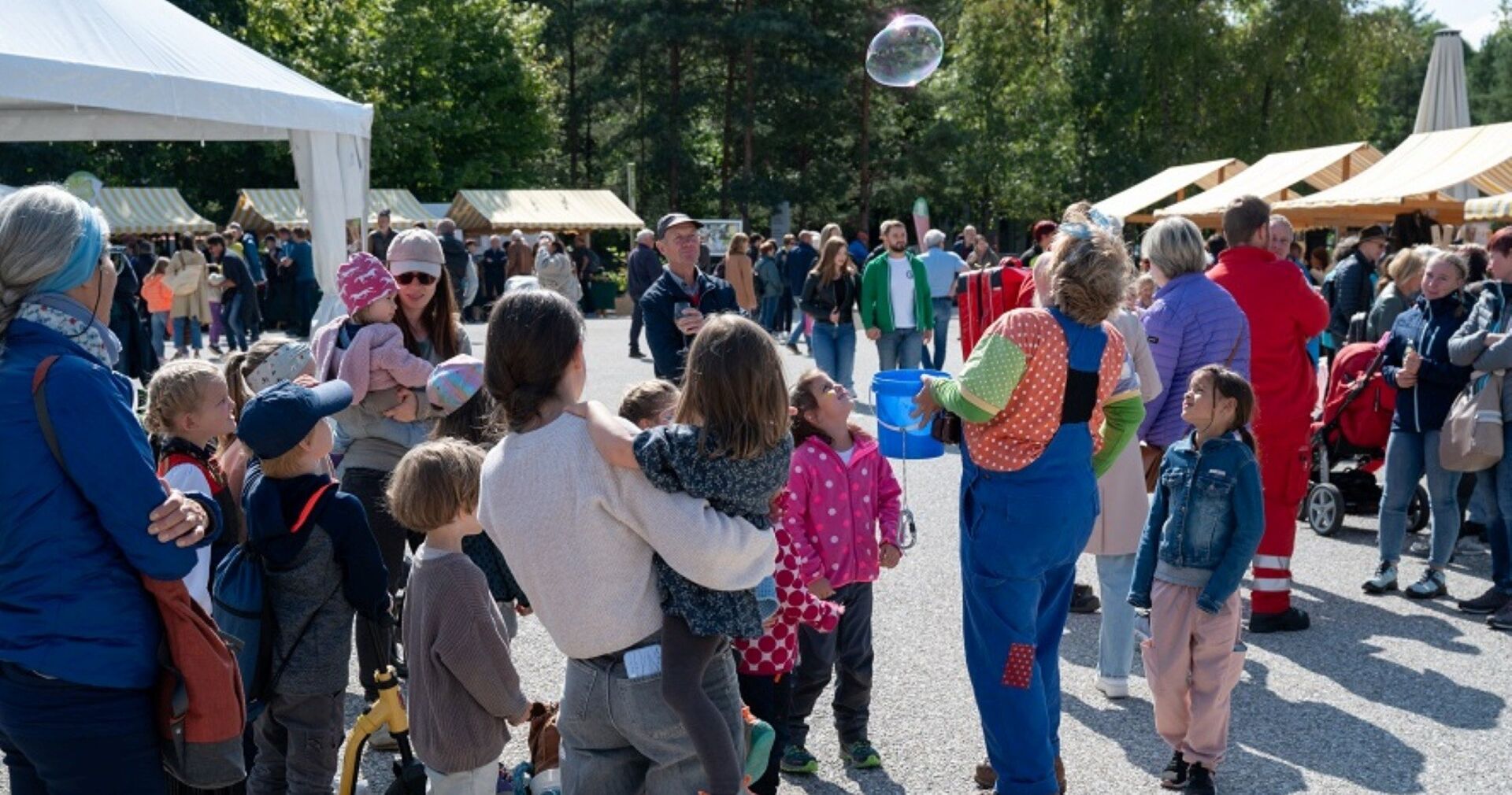 Besucher des Biofests in der Vorarlberger Landeshauptstadt Bregenz