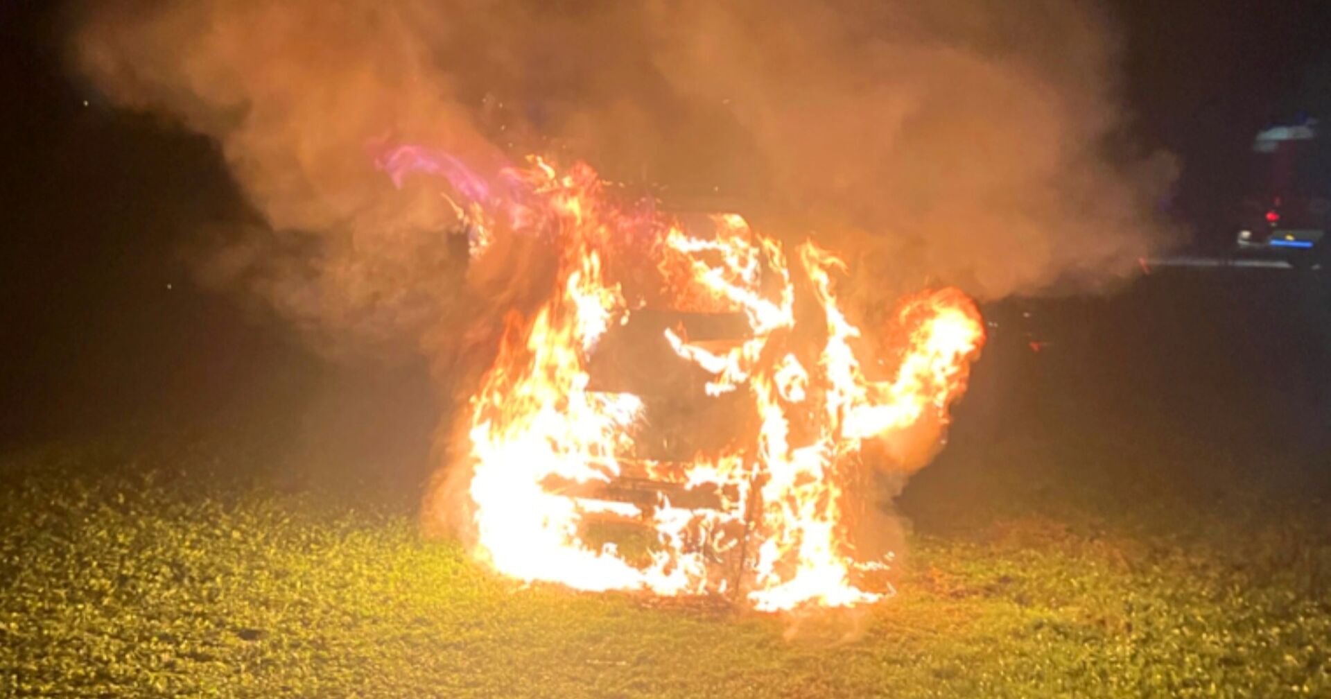 Brennendes Polizeiauto in Höchst (Vorarlberg)