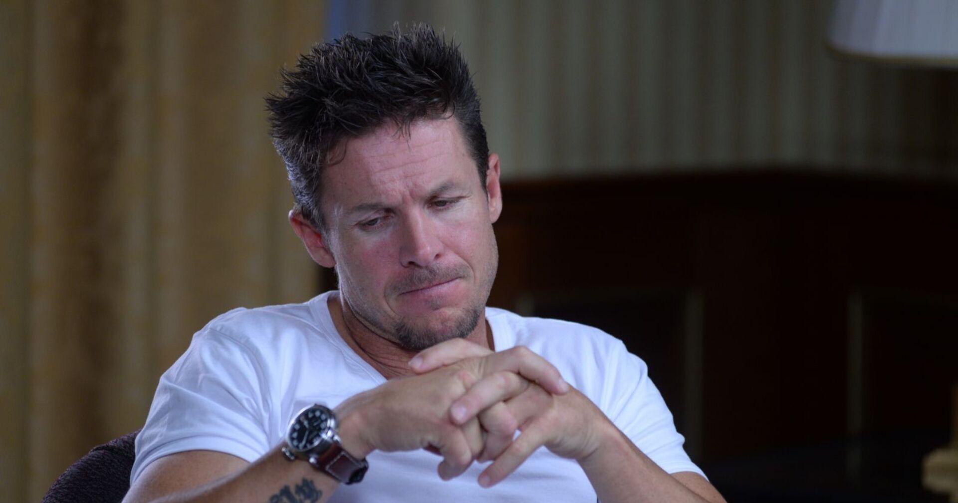 ACT action_19123904 -- Extremsportler Felix Baumgartner beim Fototermin im Marriott Bukarest / 221014