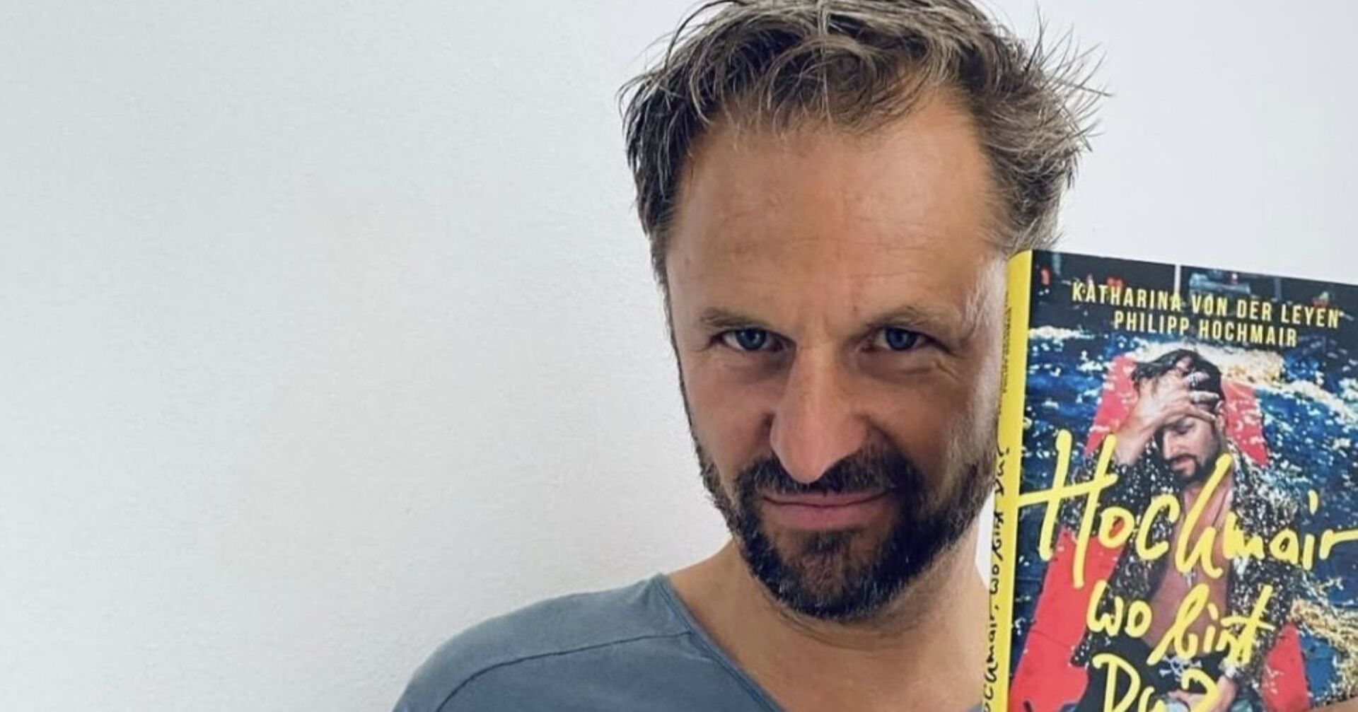 Philipp Hochmair mit seiner Biographie