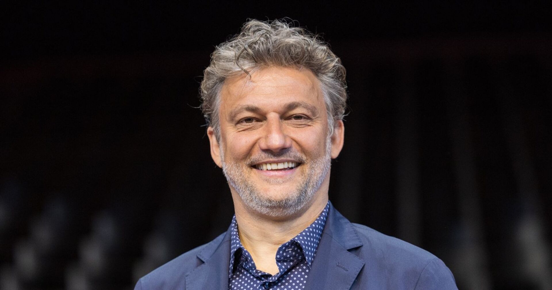 Jonas Kaufmann lächelt