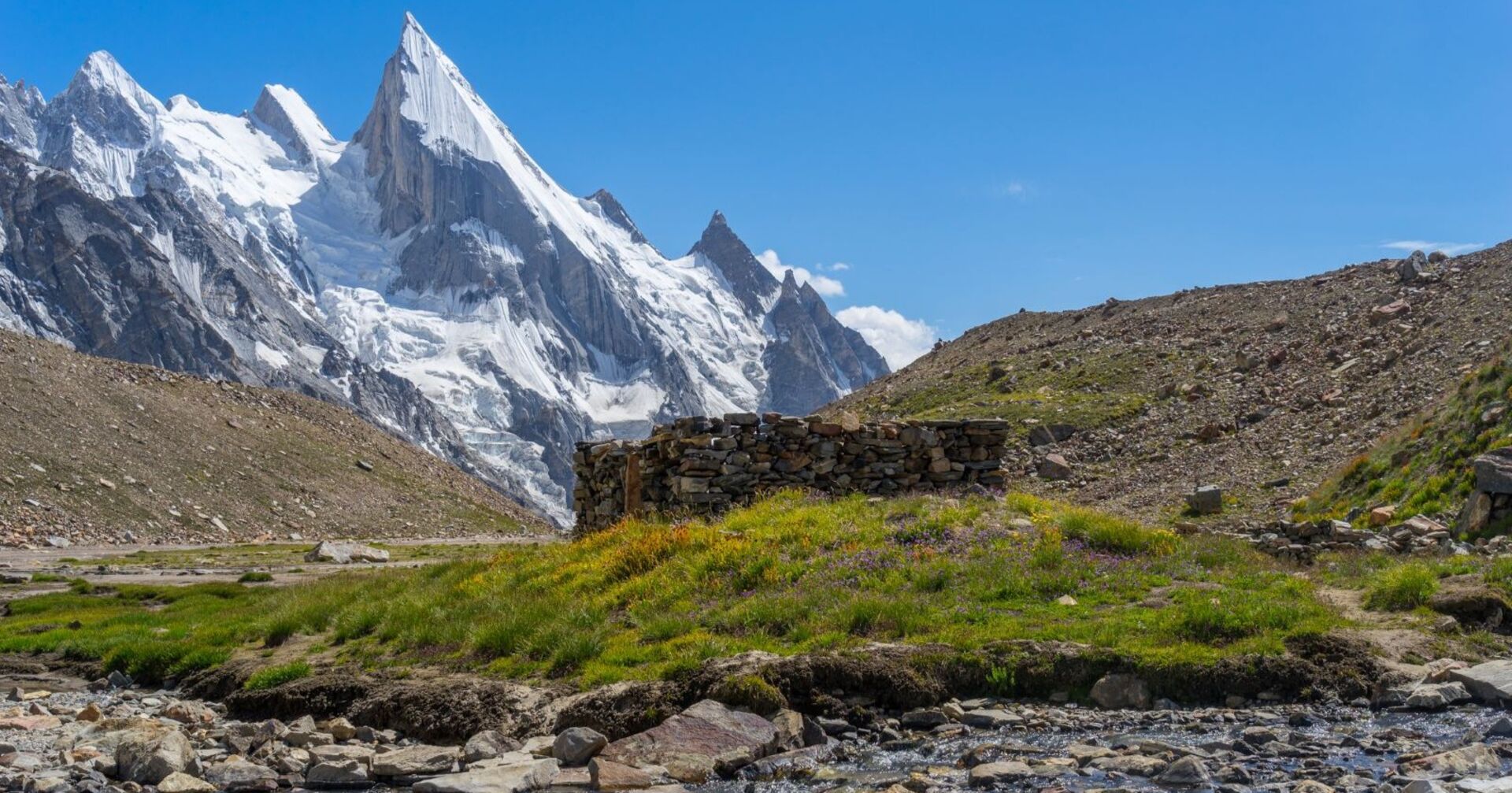 Laila Peak Gipfelansicht vom Khuspang Camp, K2 Trek, Pakistan