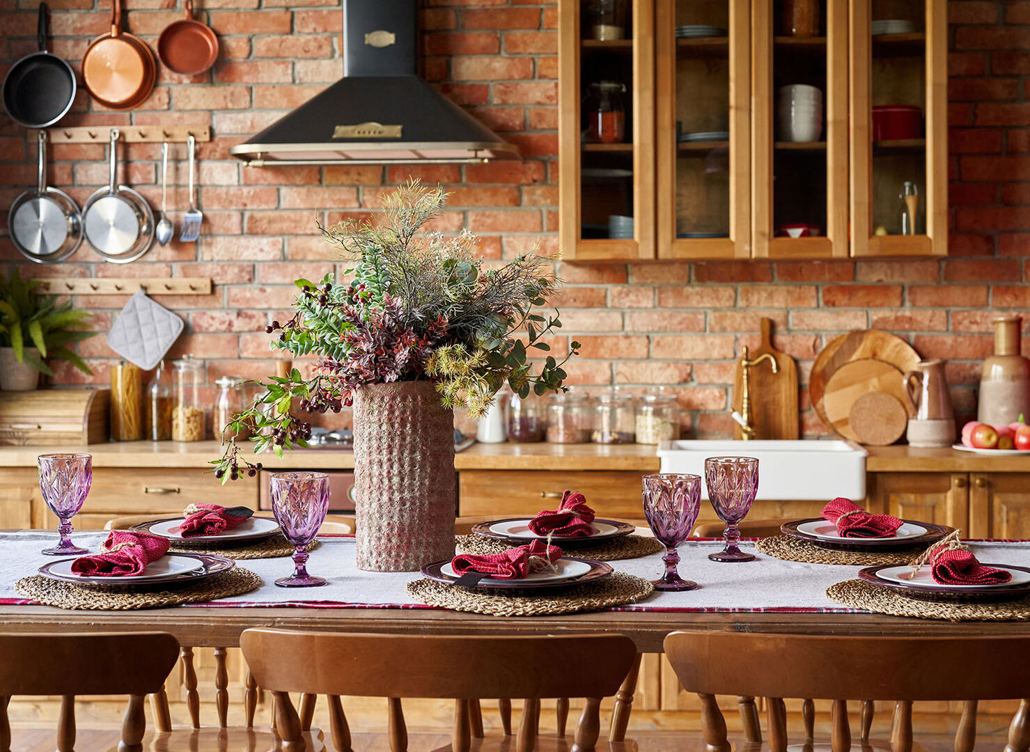 Küche im französischen Landhausstil | Credit: iStock.com/TanyaSid