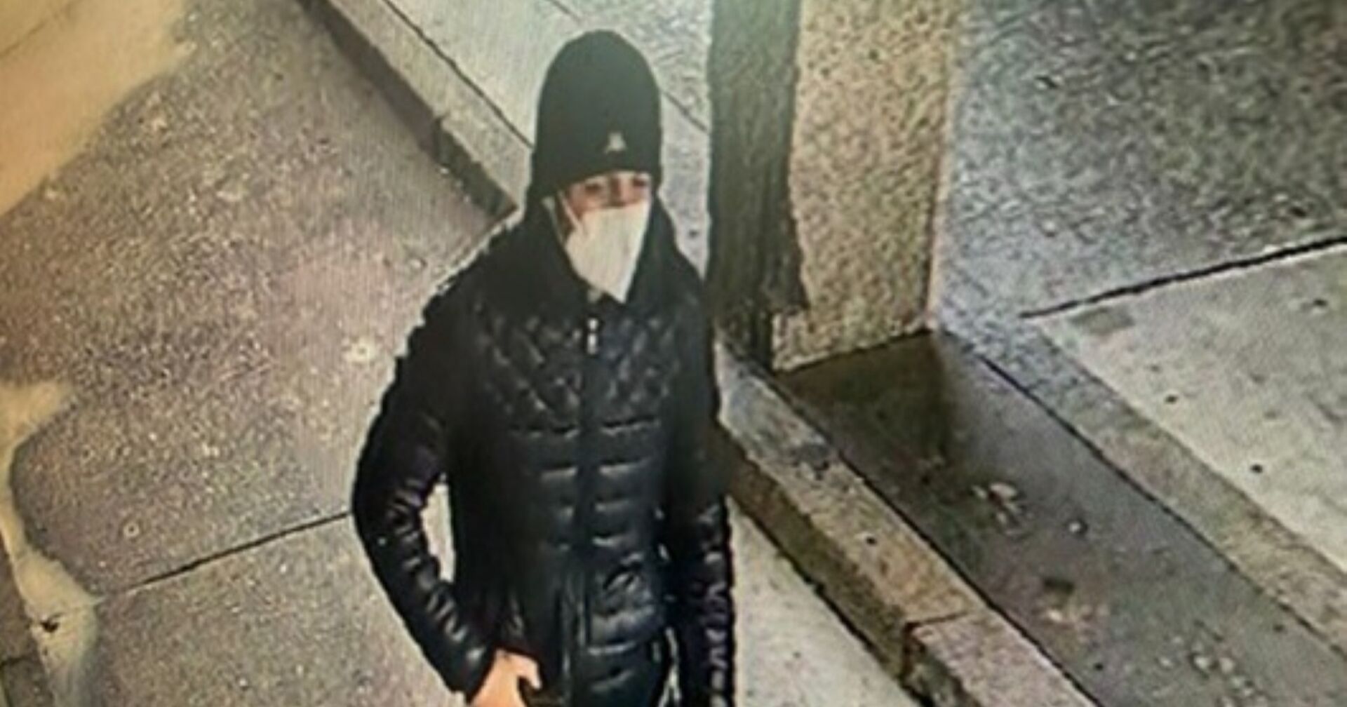 Fahndungsfoto des Mannes der im April eine Trafik in Wien-Meidling überfallen haben soll