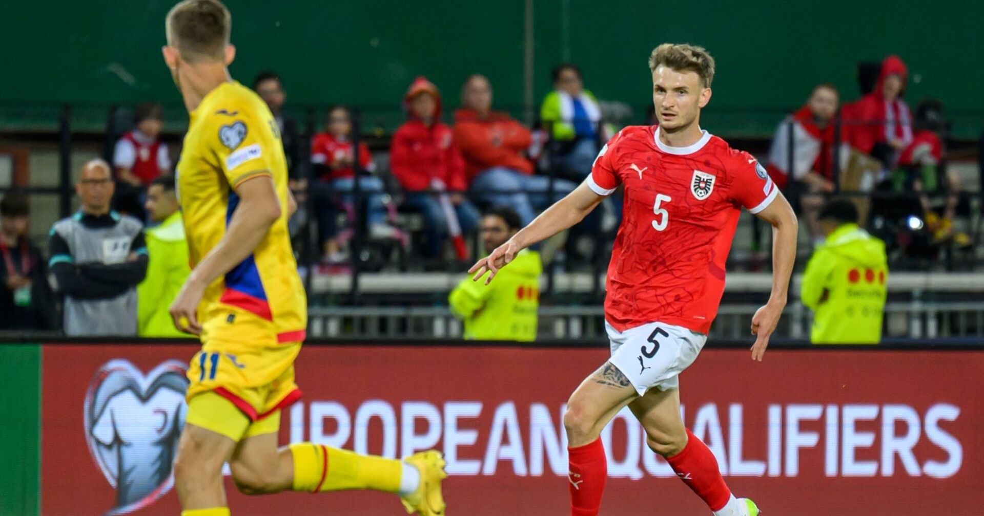 Stefan Posch während des WM-Qualifikationsspiels zwischen Österreich und Rumänien am Samstag, dem 7. Juni 2025, in Wien