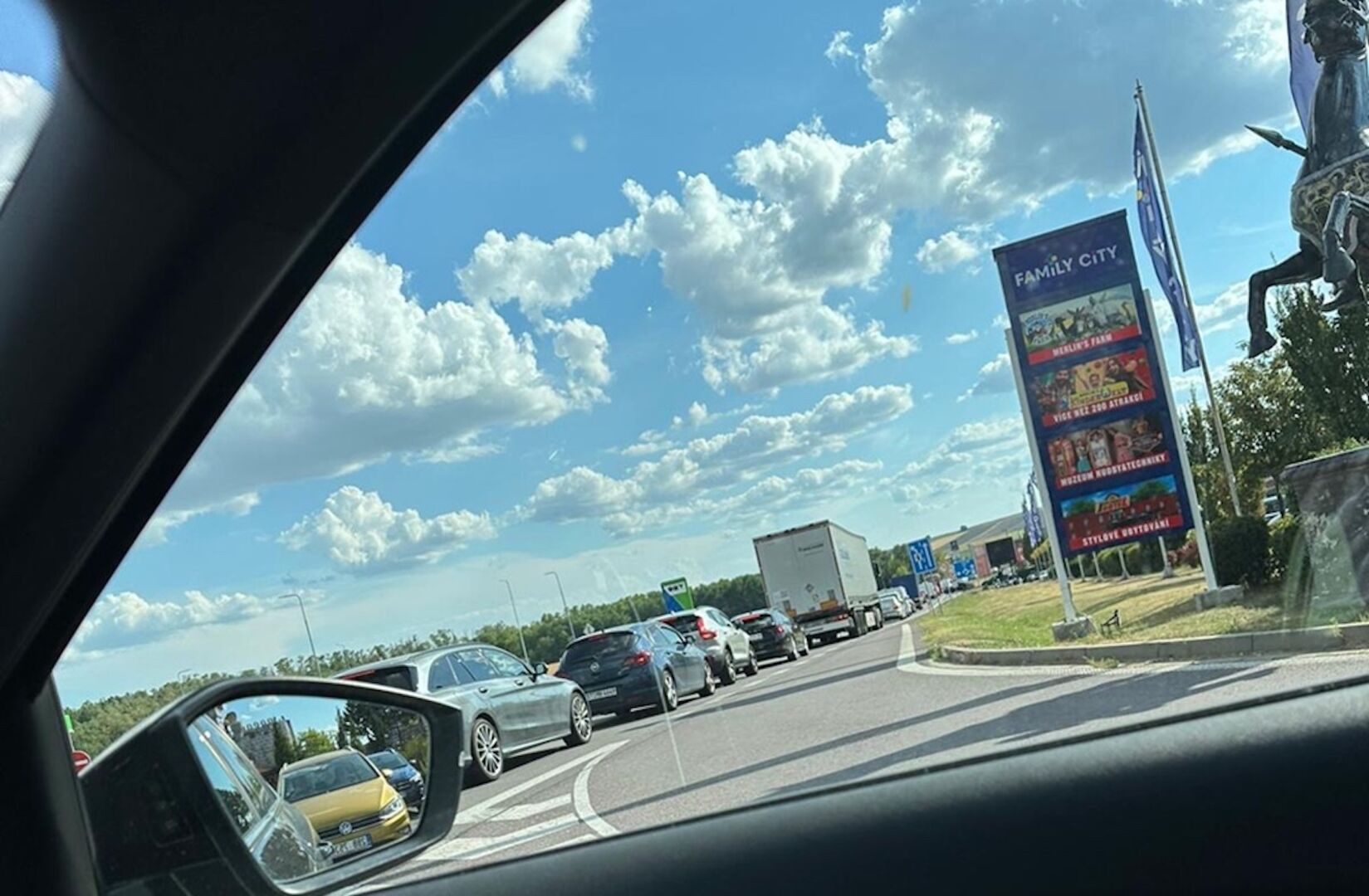 Grenzübergang Kleinhaugsdorf-Hatě