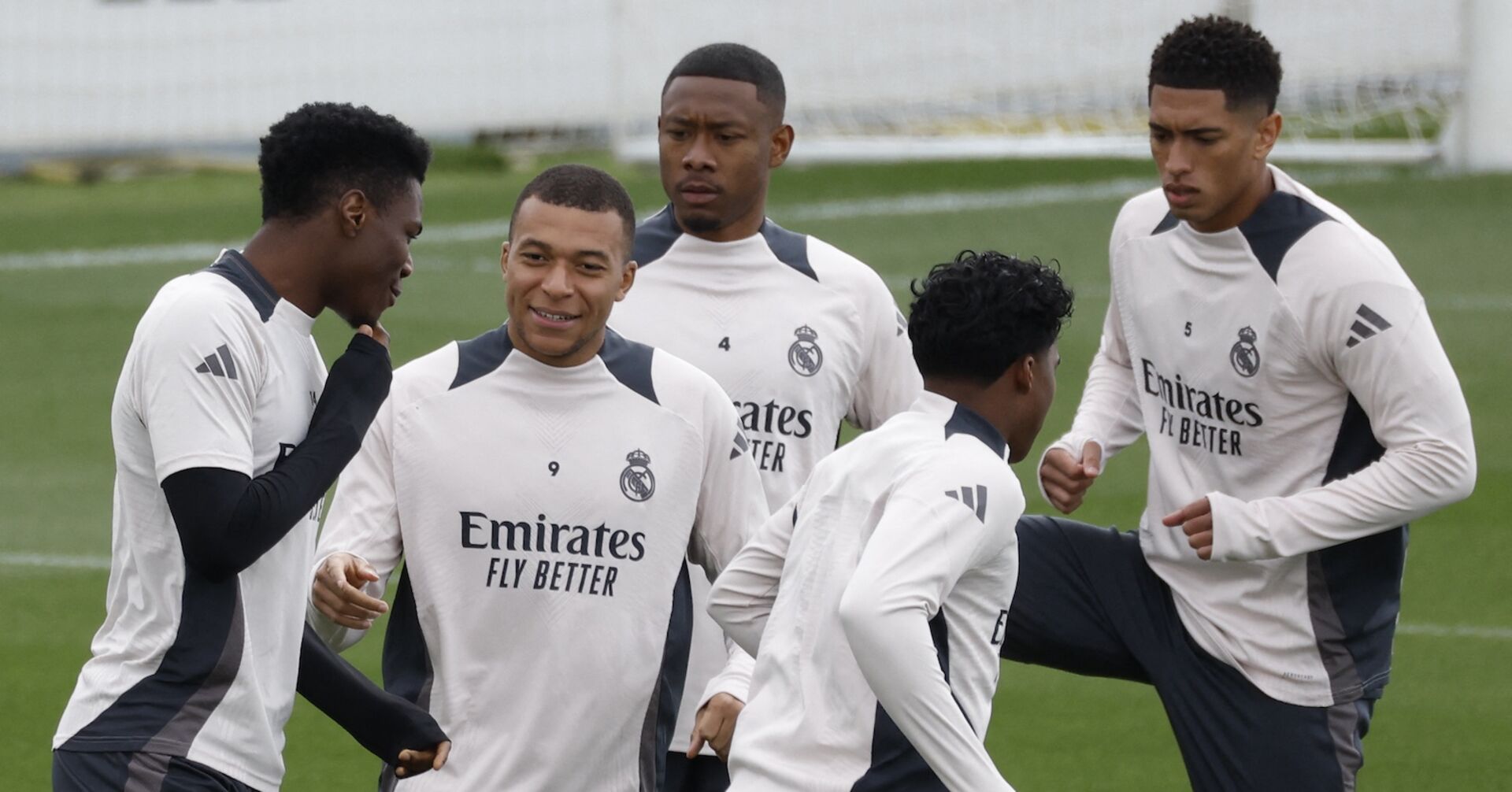 Mbappé, Alaba &amp; Co. reisen am Spieltag an und fliegen sofort zurück.