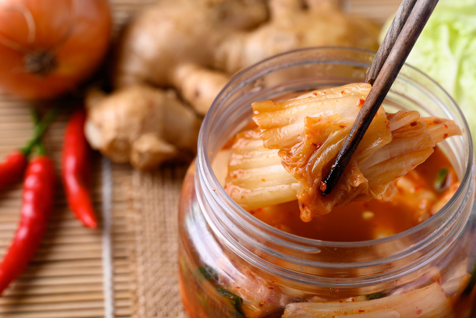 Kimchi im Glas | Credit: iStock.com/Nungning20