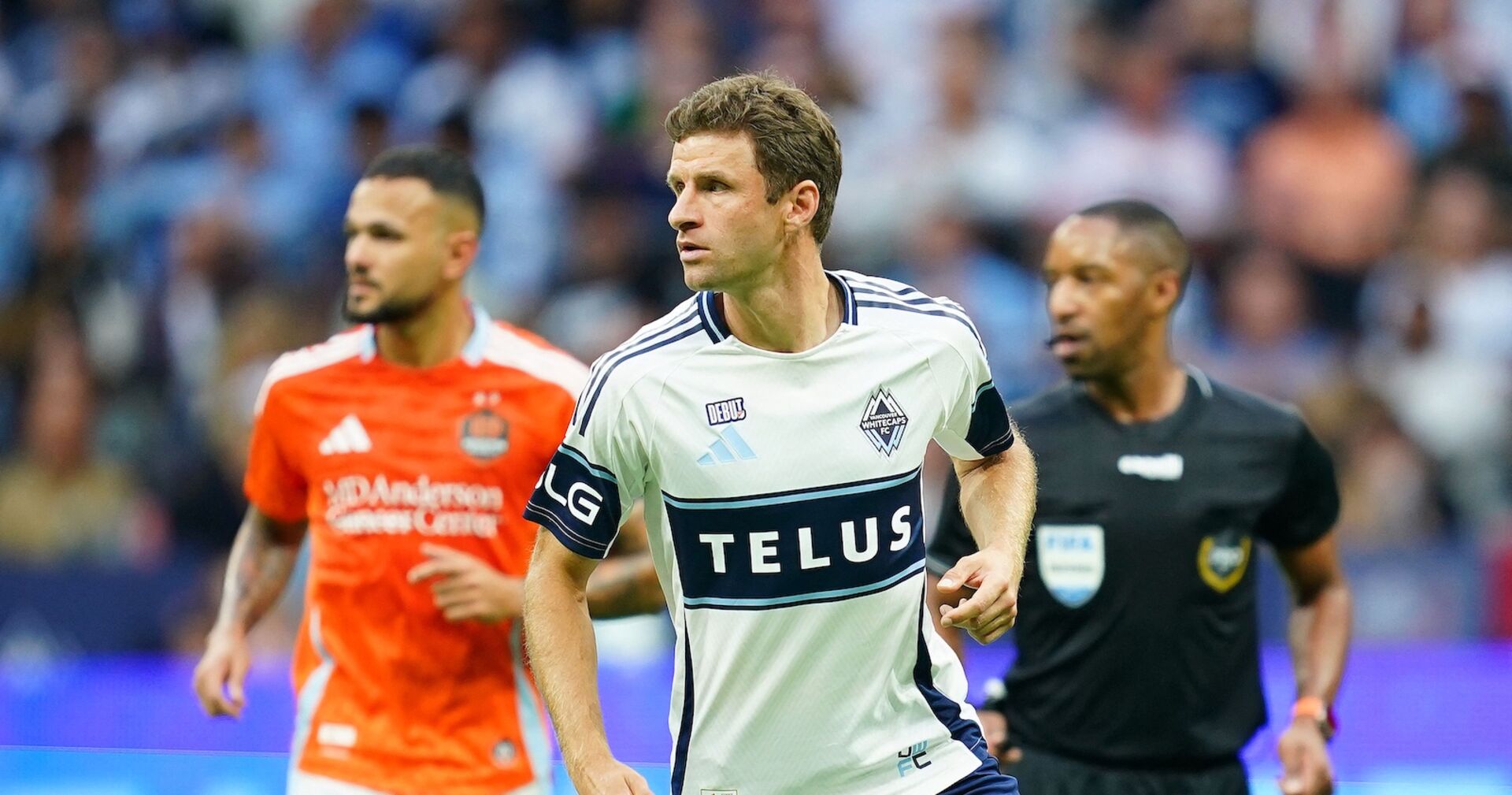 Bei den Vancouver Whitecaps startet Müller sportlich neu und denkt offen über eine Rückkehr nach München nach.