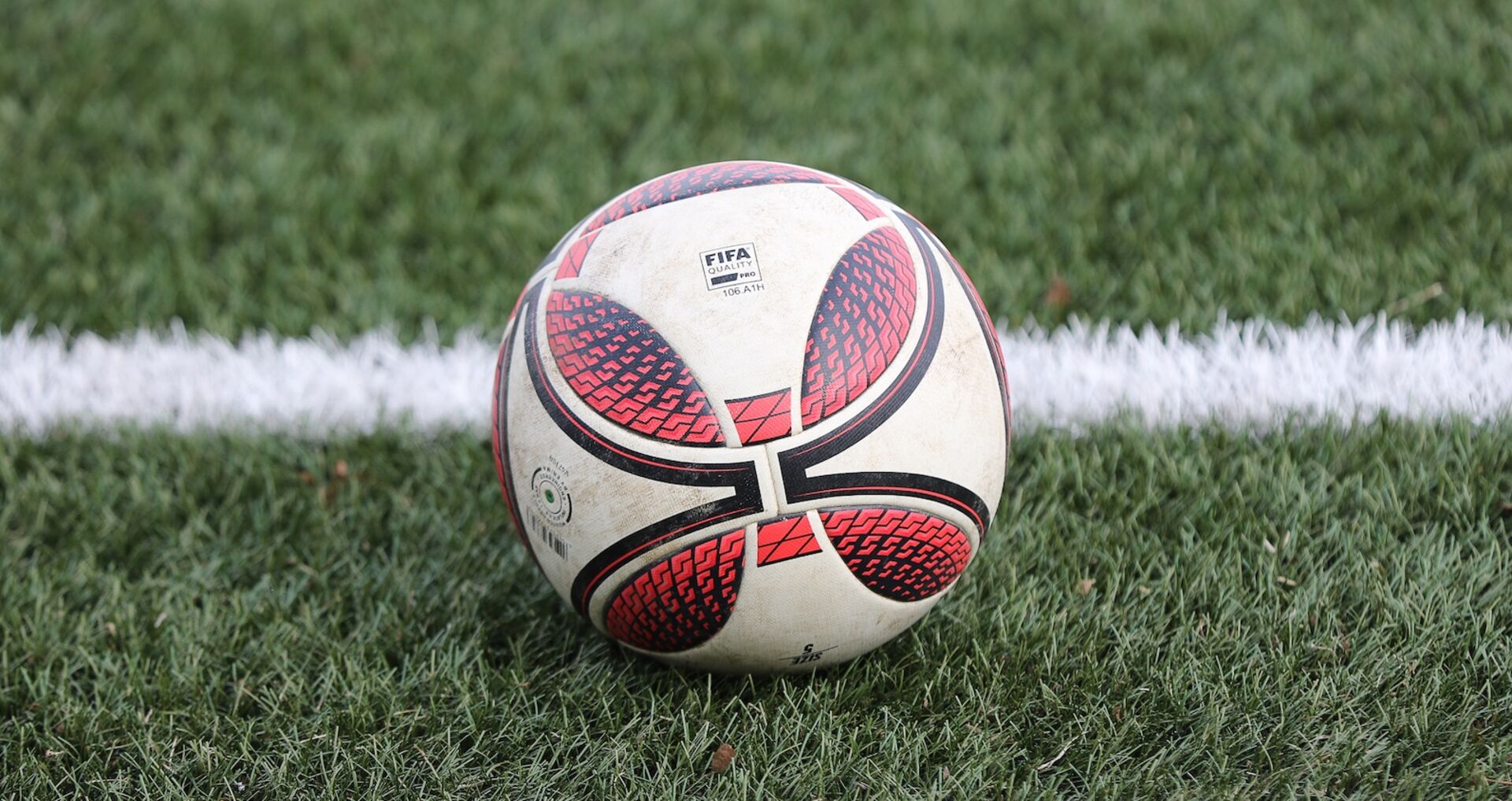 Der Vorfall gilt als „Verletzung der Sportlichkeit“ und sorgte österreichweit und international für Aufsehen.