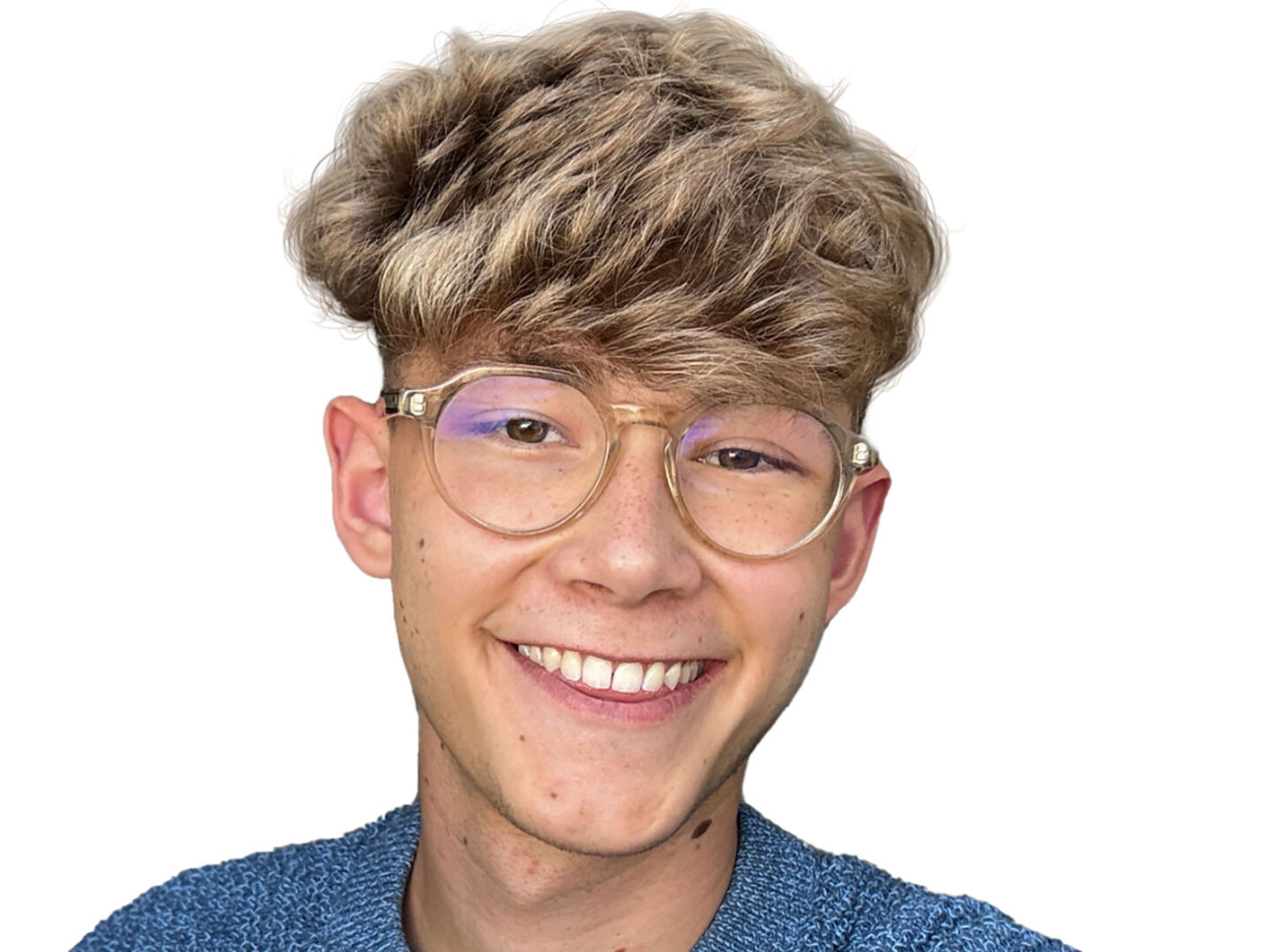 Junger blonder Mann mit Brille | Credit: DIGITAL MILE Linz