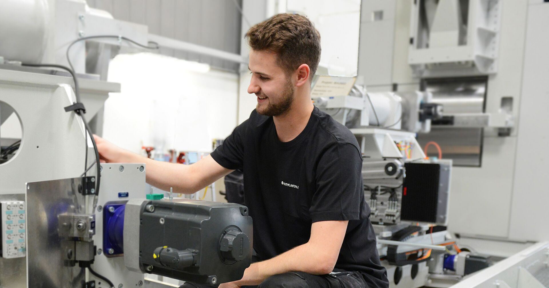 Lehrling bei der Arbeit | Credit: Alpine Metal Tech GmbH
