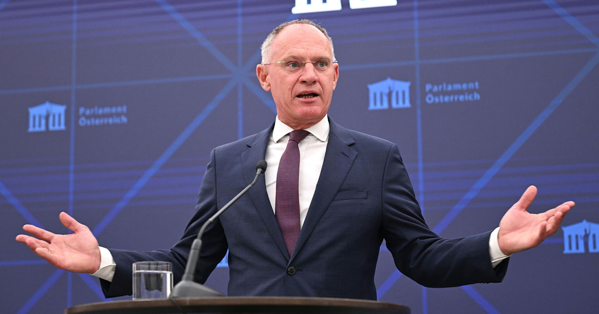 Innenminister Gerald Karner im Rahmen eines Pressetermins