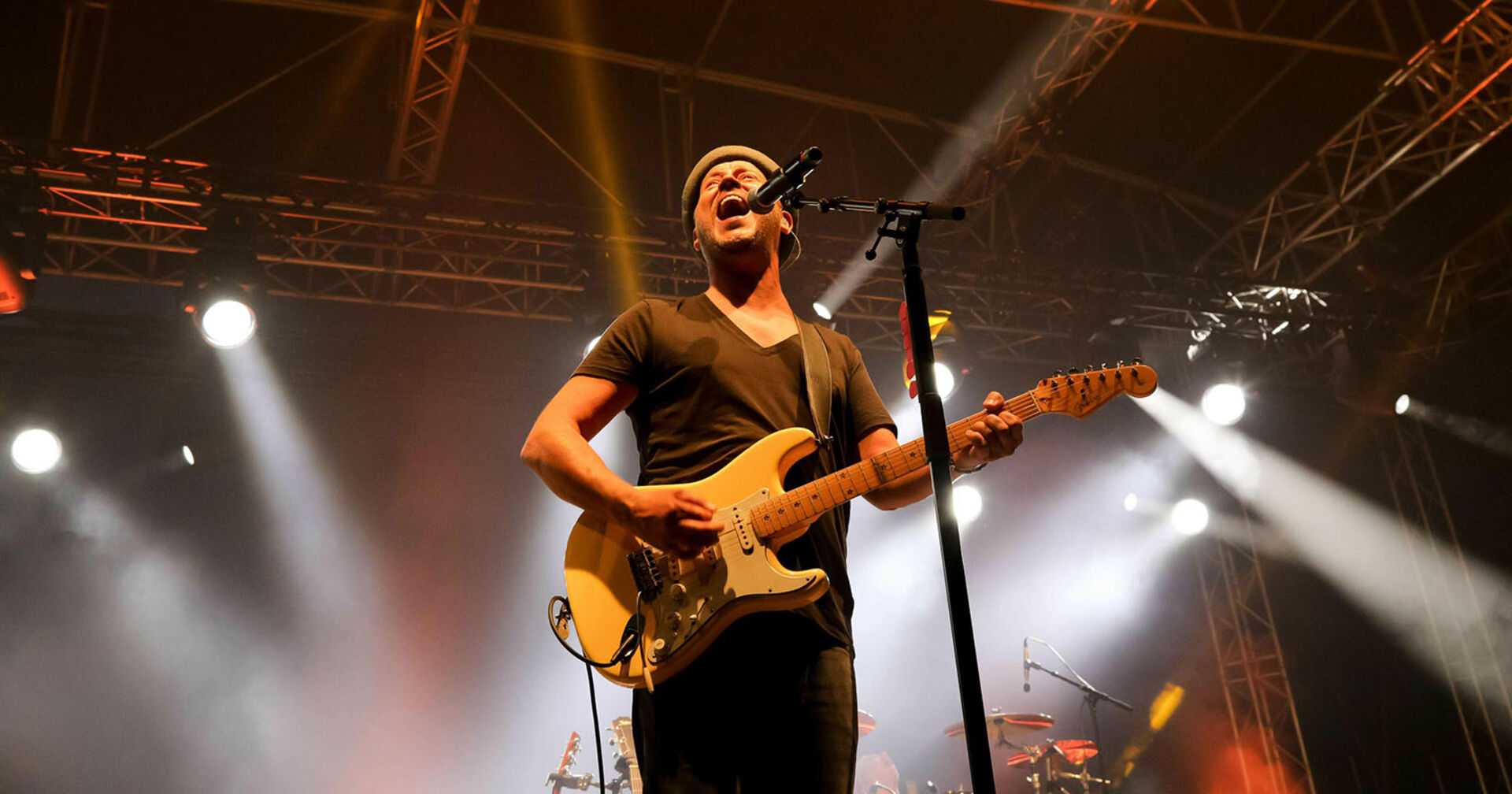 Martin Soberl Sobotka im Rahmen eines Live-Auftritts mit seiner Band Wiener Wahnsinn