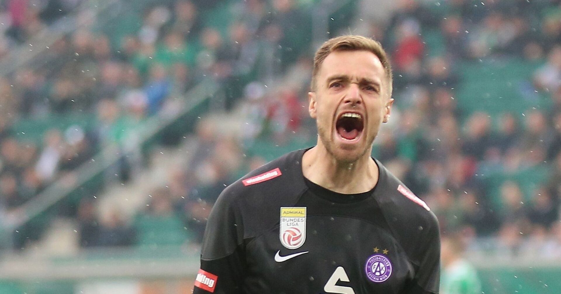 Christian Früchtl beim Bundesliga-Spiel von Austria Wien gegen Rapid Wien im Alianz Stadion aus dem jahr 2023